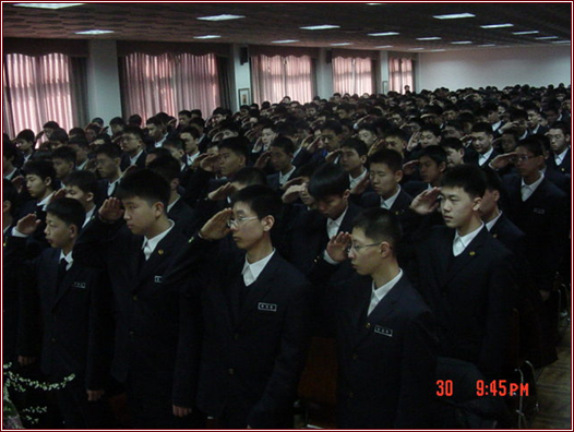 지난해 입학식 장면, 새내기의 풋풋함이 그대로 묻어납니다. 